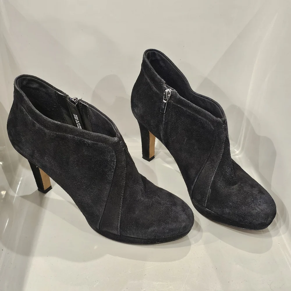 CLARKS Artisan Elegant Black Suede Ankle Booties